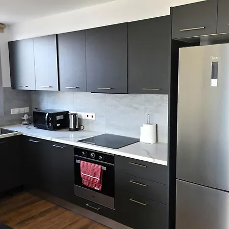 Premium Comfort Living, Elegant 2br Apartmán Larnaca